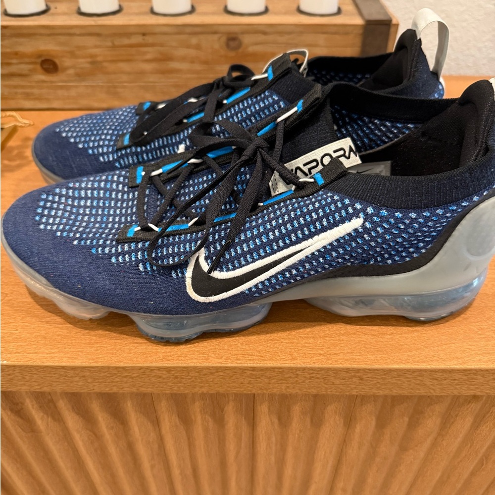 Vapor Max Men’s Nike Navy and Light Blue Sneakers